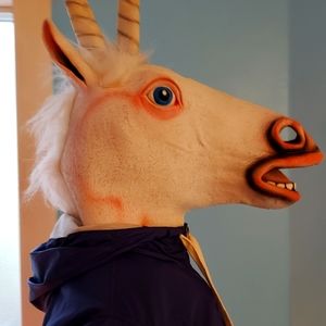 Meet your Posher, Norah